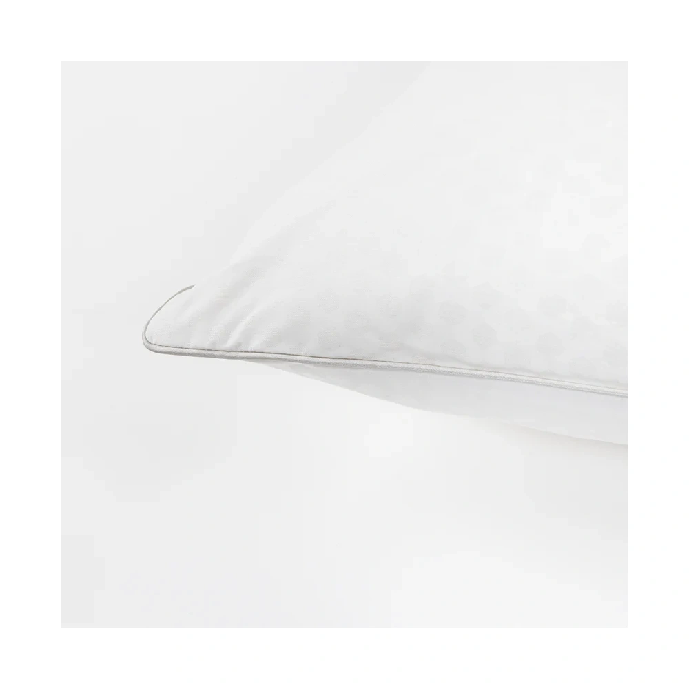 wendre-pillow-touch-of-cool-white-50x60-4743290035081-2160x2160-5_jpg.webp