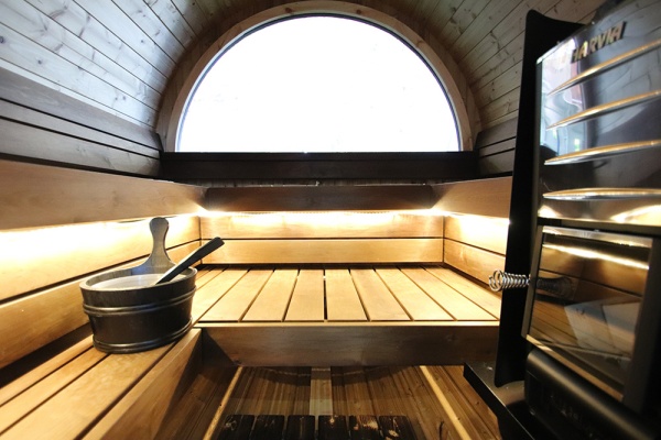 Alex-deLux-interior-02.jpg